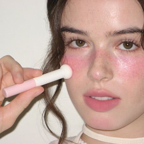 [AOU] Marshmallow Puff Brush